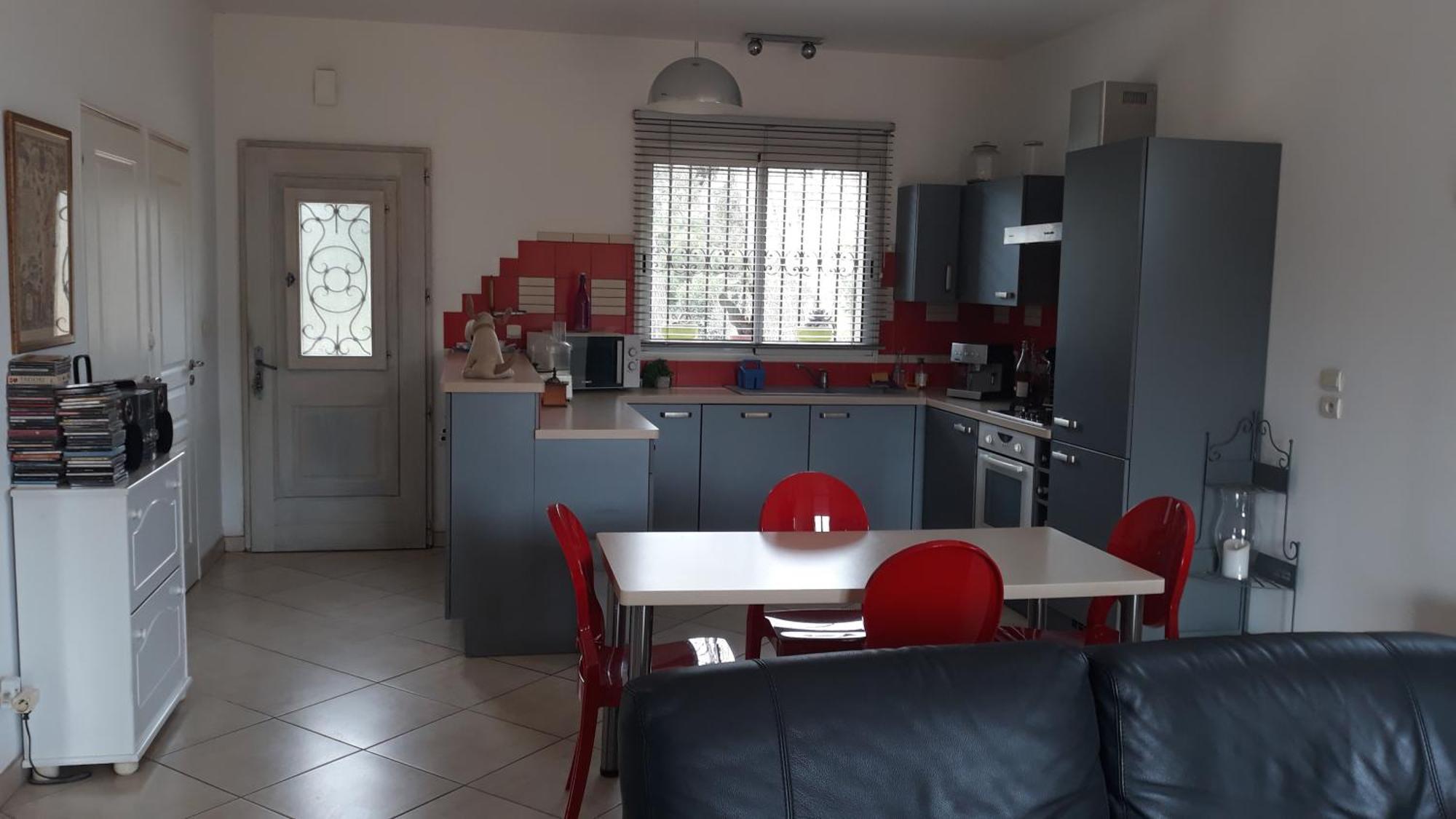 Sous Les Pins Gites Et Chambres D'Hotes 라론드레모레 외부 사진