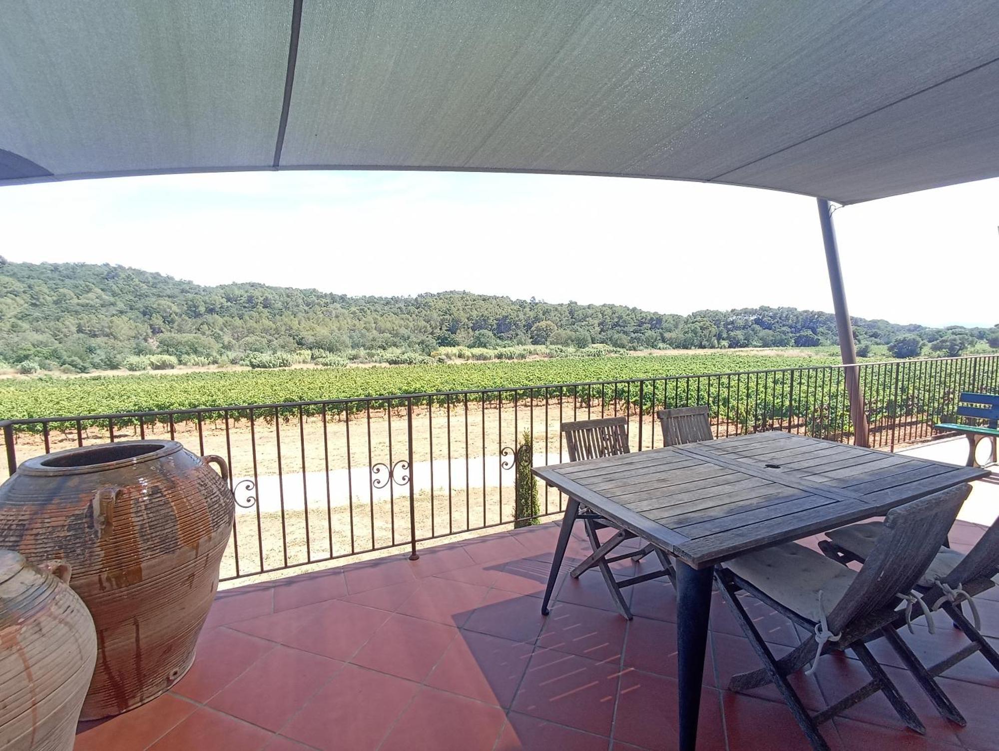 Sous Les Pins Gites Et Chambres D'Hotes 라론드레모레 외부 사진